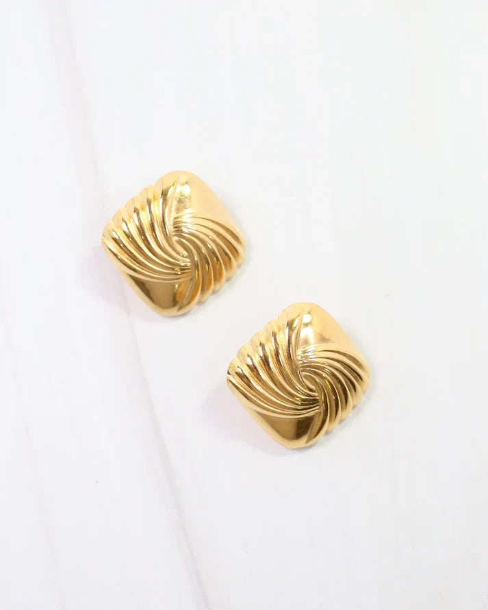 So Chic Square Earring