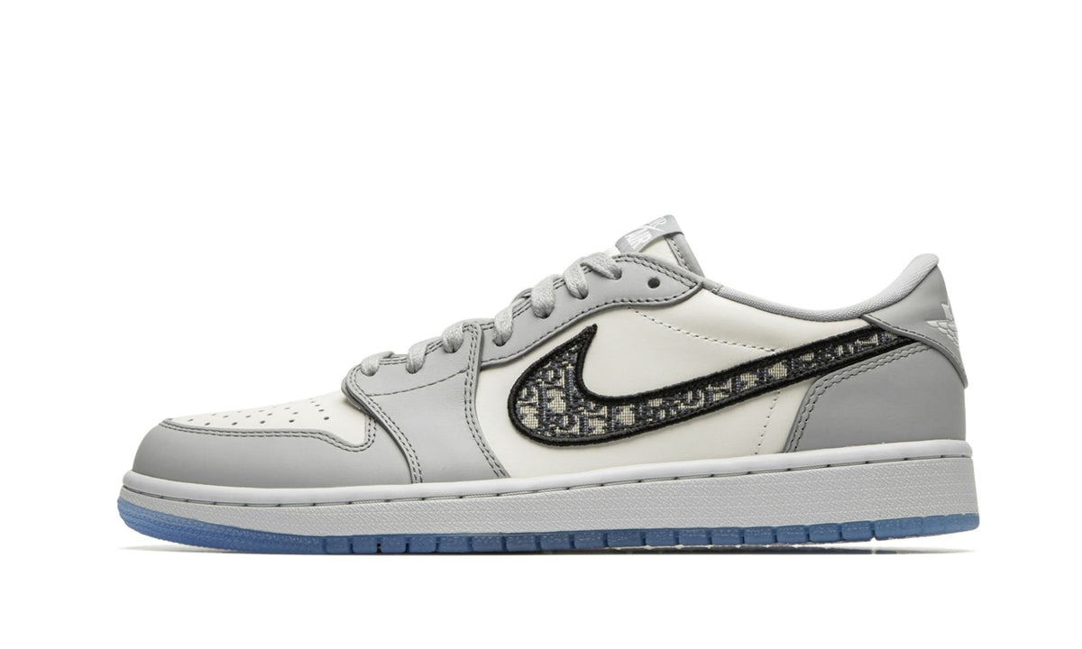 Air Jordan 1 Low "Dior" Sneakers