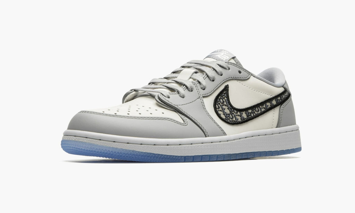 Air Jordan 1 Low "Dior" Sneakers