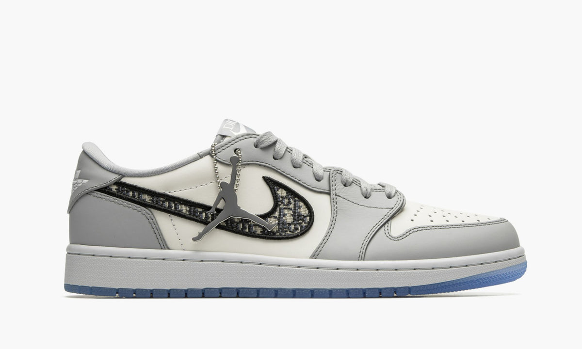 Air Jordan 1 Low "Dior" Sneakers