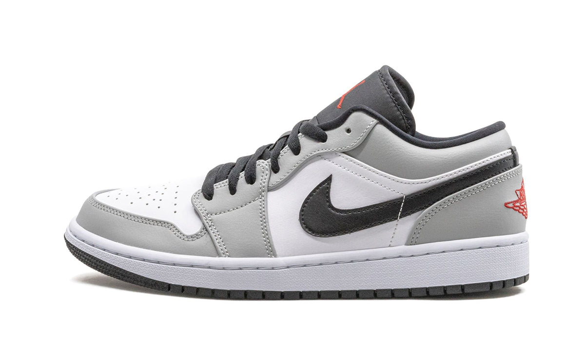 Air Jordan 1 Low "Light Smoke Grey" Sneakers