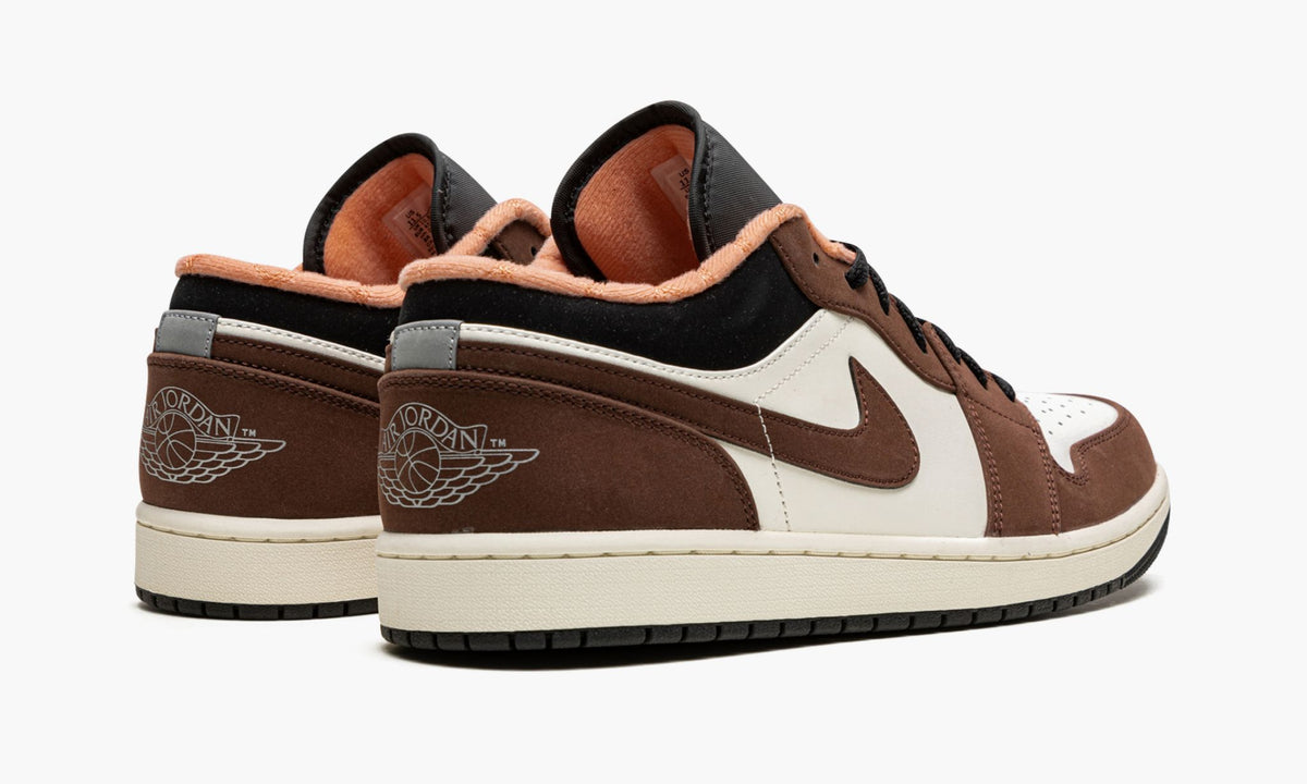 Air Jordan 1 Low Mocha Sneakers