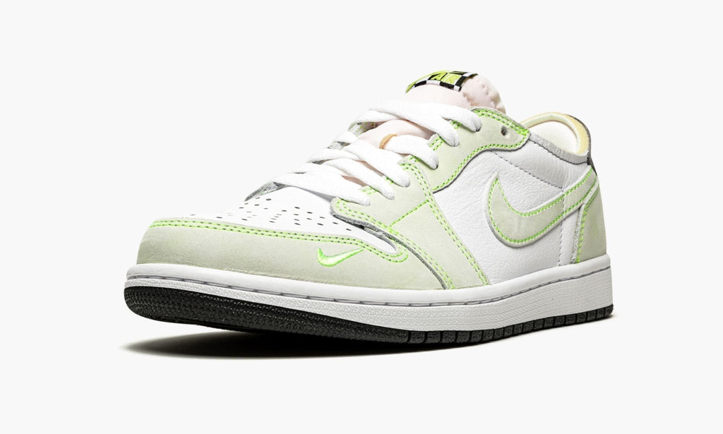 Air Jordan 1 Low OG "Ghost Green" Sneakers