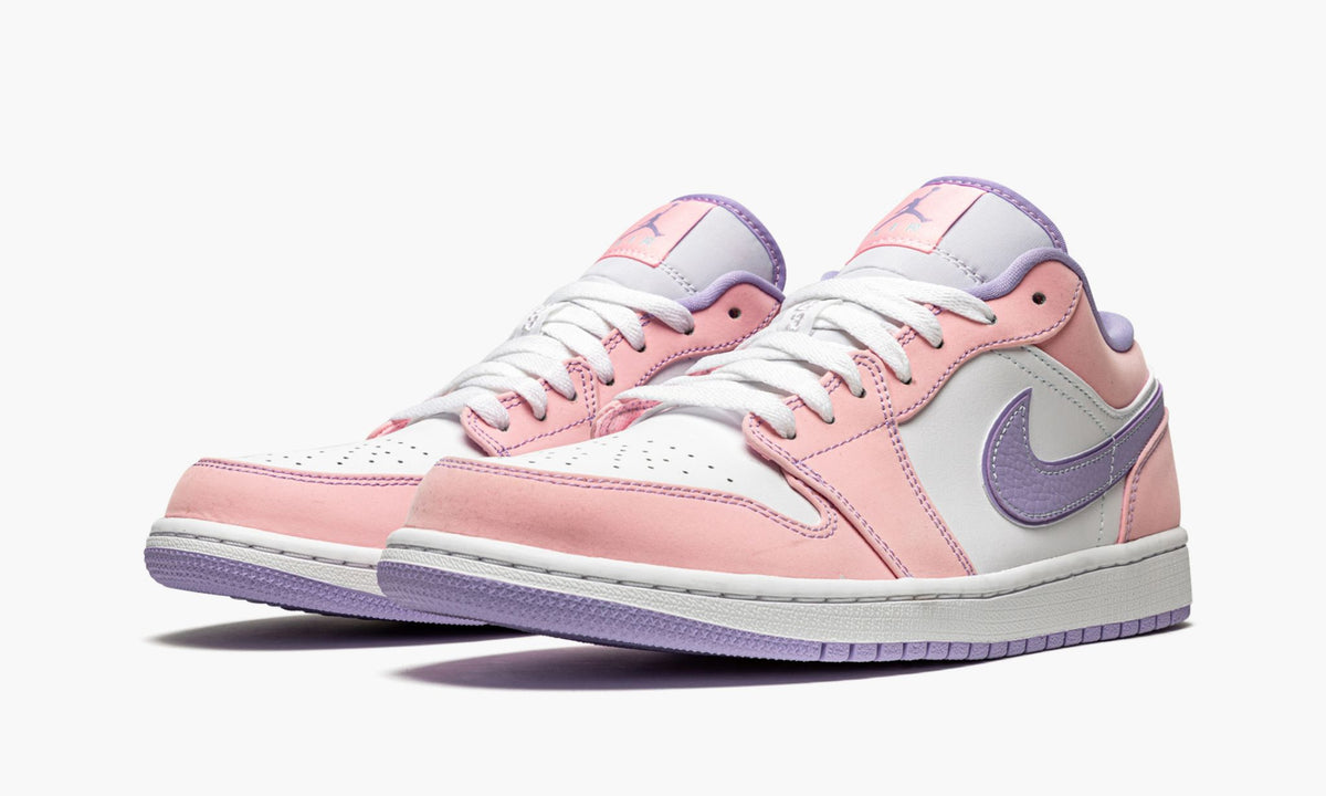 Air Jordan 1 Low SE "Arctic Punch" Sneakers
