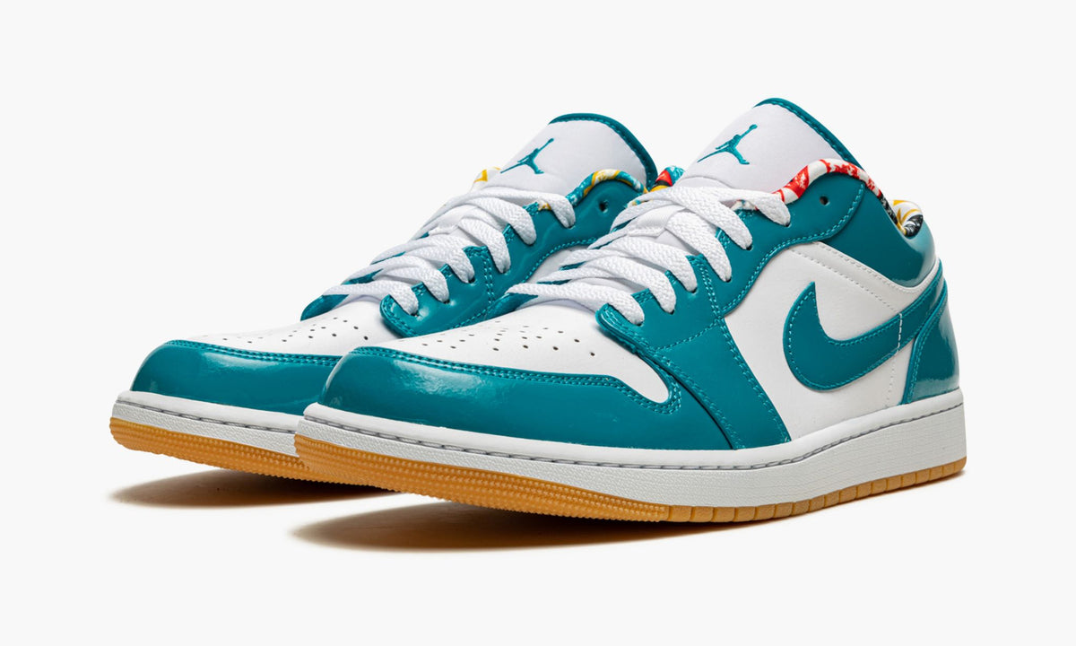 Air Jordan 1 Low SE "Barcelona" Sneakers