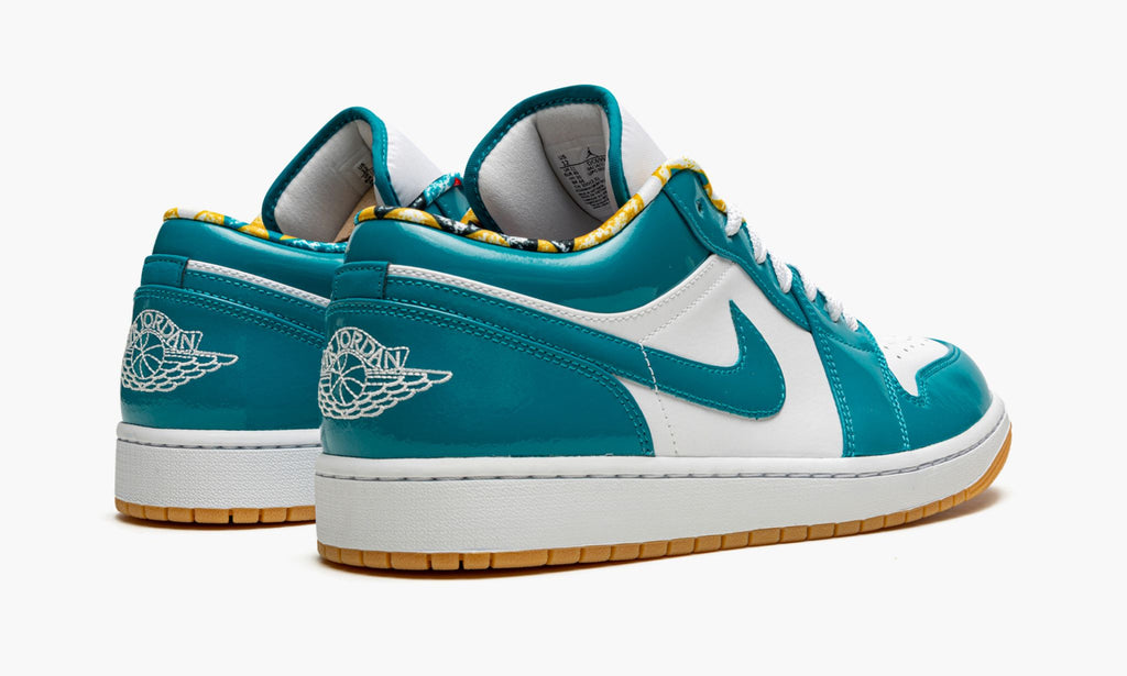 Air Jordan 1 Low SE "Barcelona" Sneakers