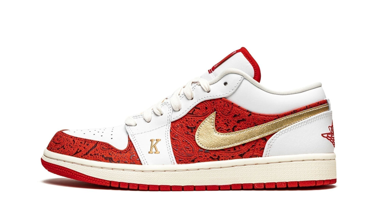 Air Jordan 1 Low SE "Spades" Sneakers