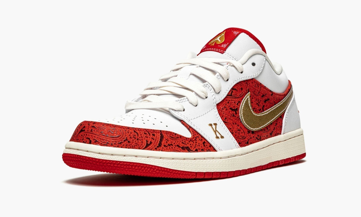 Air Jordan 1 Low SE "Spades" Sneakers