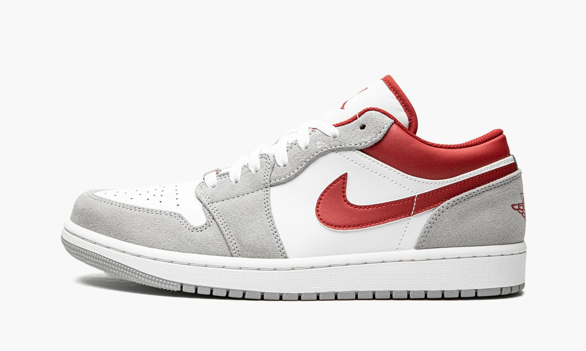 Air Jordan 1 Low "Court Purple" Sneakers