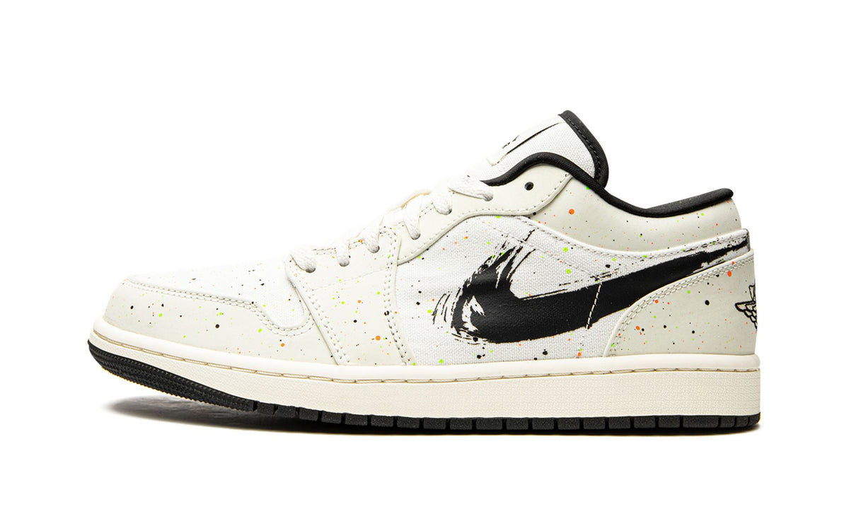 Air Jordan 1 Low SE Brushstroke Sneakers