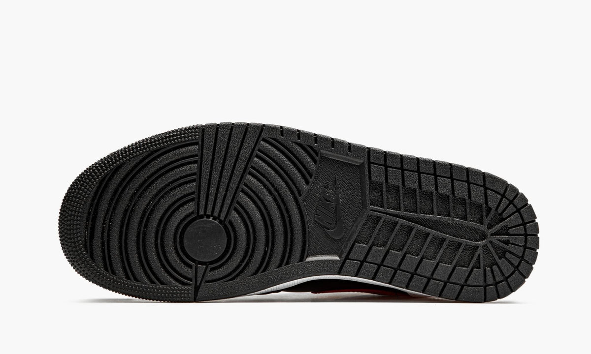 Air Jordan 1 Mid "Chile Red" Sneakers