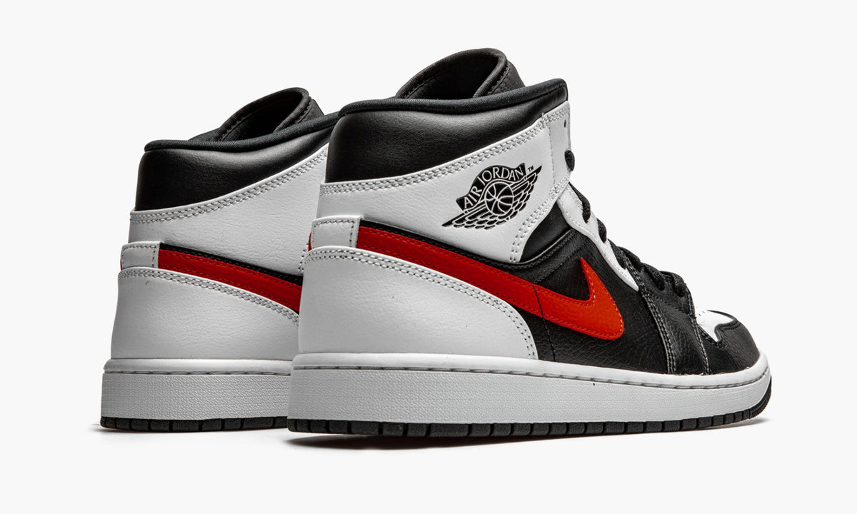 Air Jordan 1 Mid "Chile Red" Sneakers