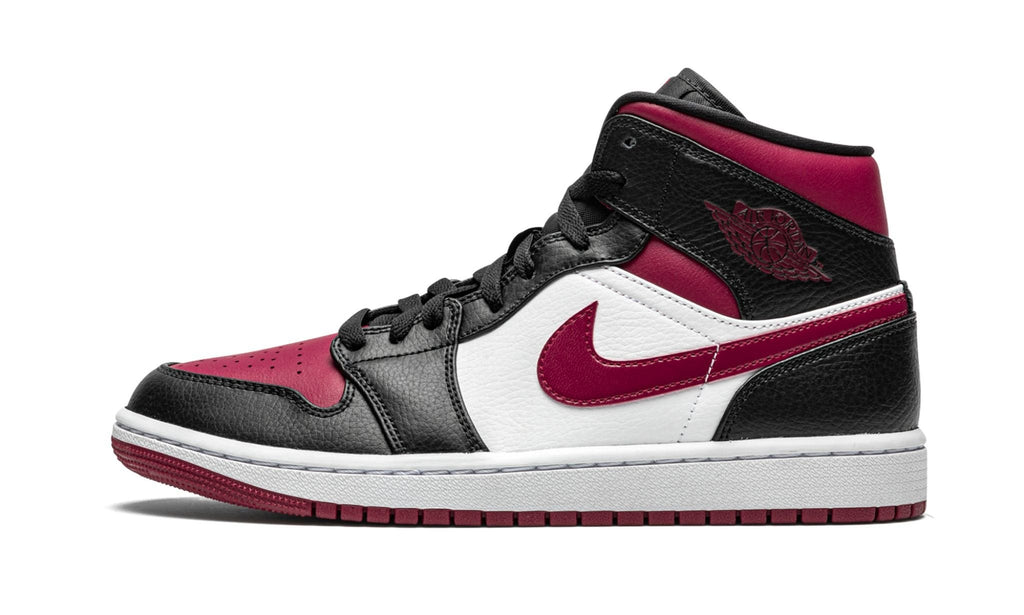 Air Jordan 1 Mid Bred Toe Sneakers