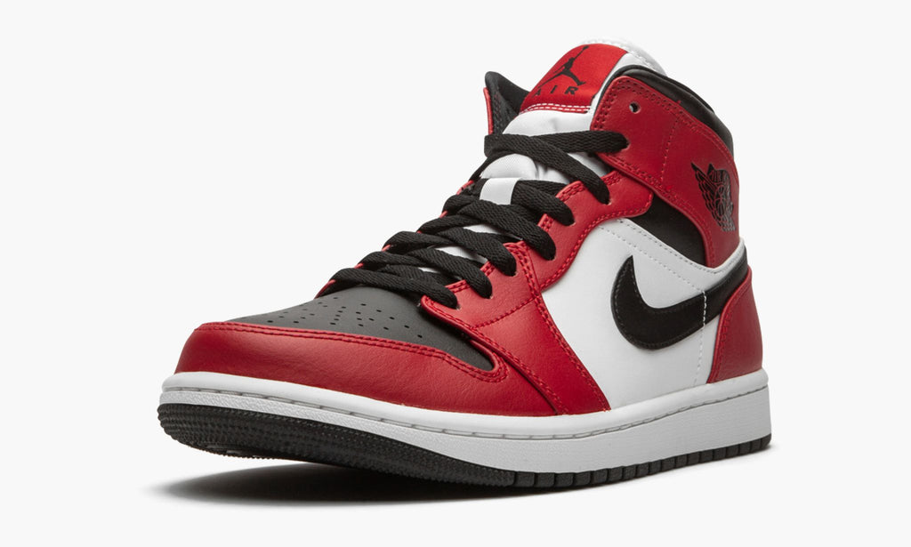 Air Jordan 1 Mid Chicago Black Toe Sneakers