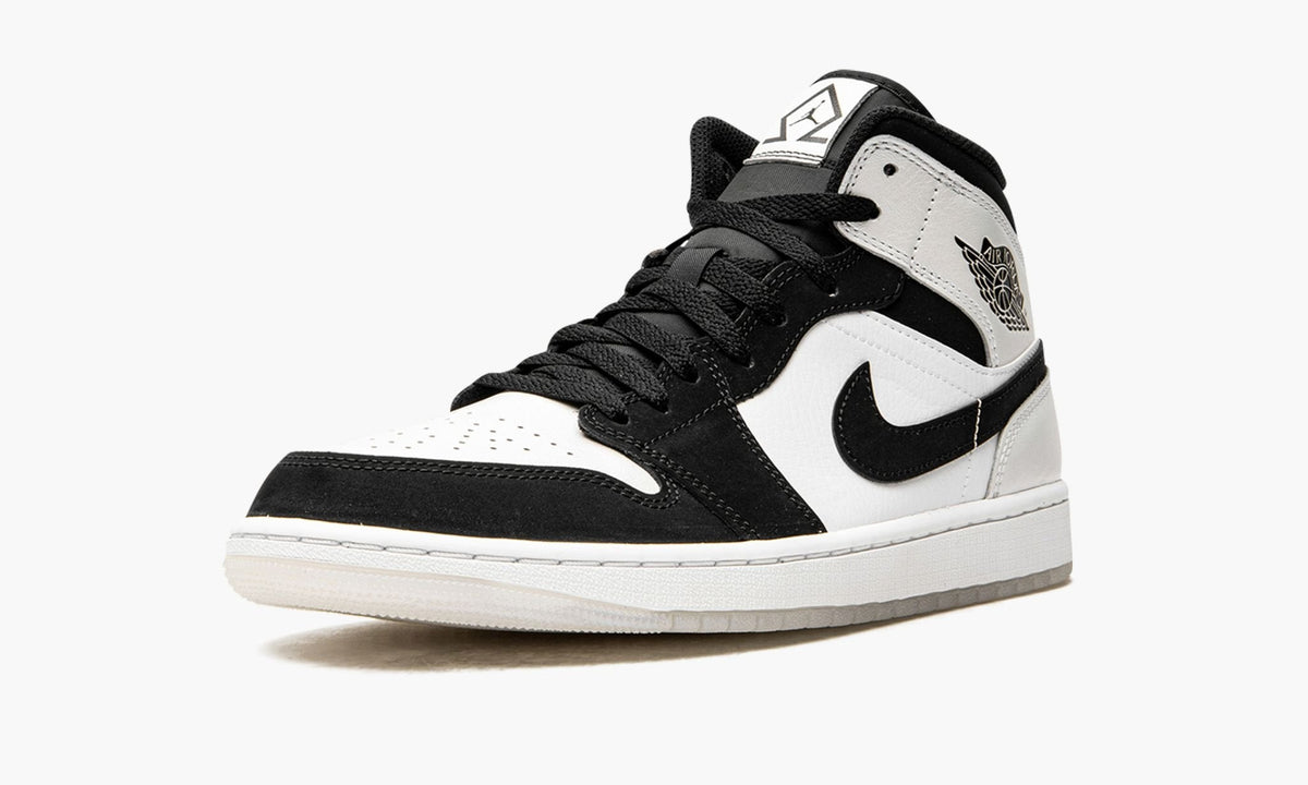 Air Jordan 1 MID SE Diamond Sneakers