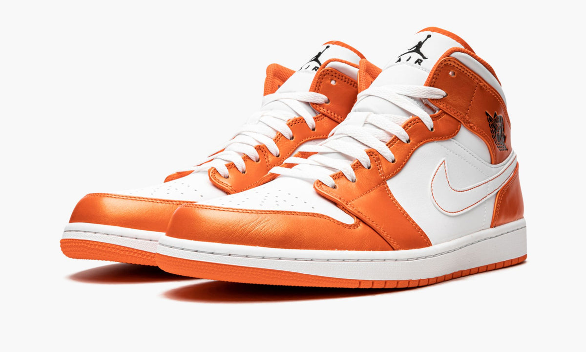 Air Jordan 1 Mid SE Electro Orange Sneakers