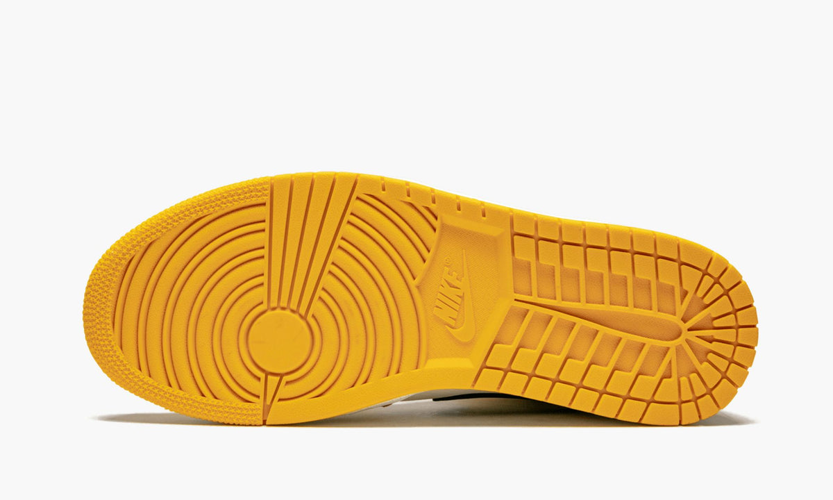 Air Jordan 1 Mid SE Lakers Sneakers