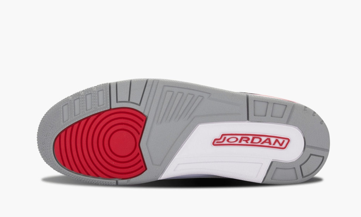 Air Jordan 3 Retro "Fire Red" Sneakers
