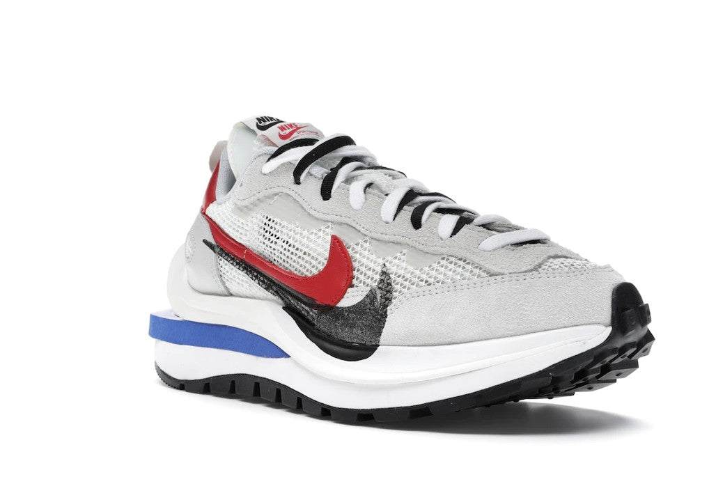 Nike Vaporwaffle sacai Sport Fuchsia Game Royal Sneakers