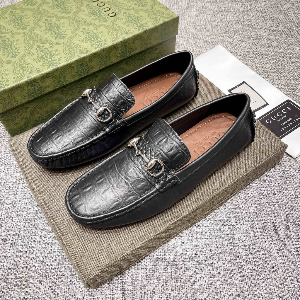 Gucci Black Textured Loafers — front