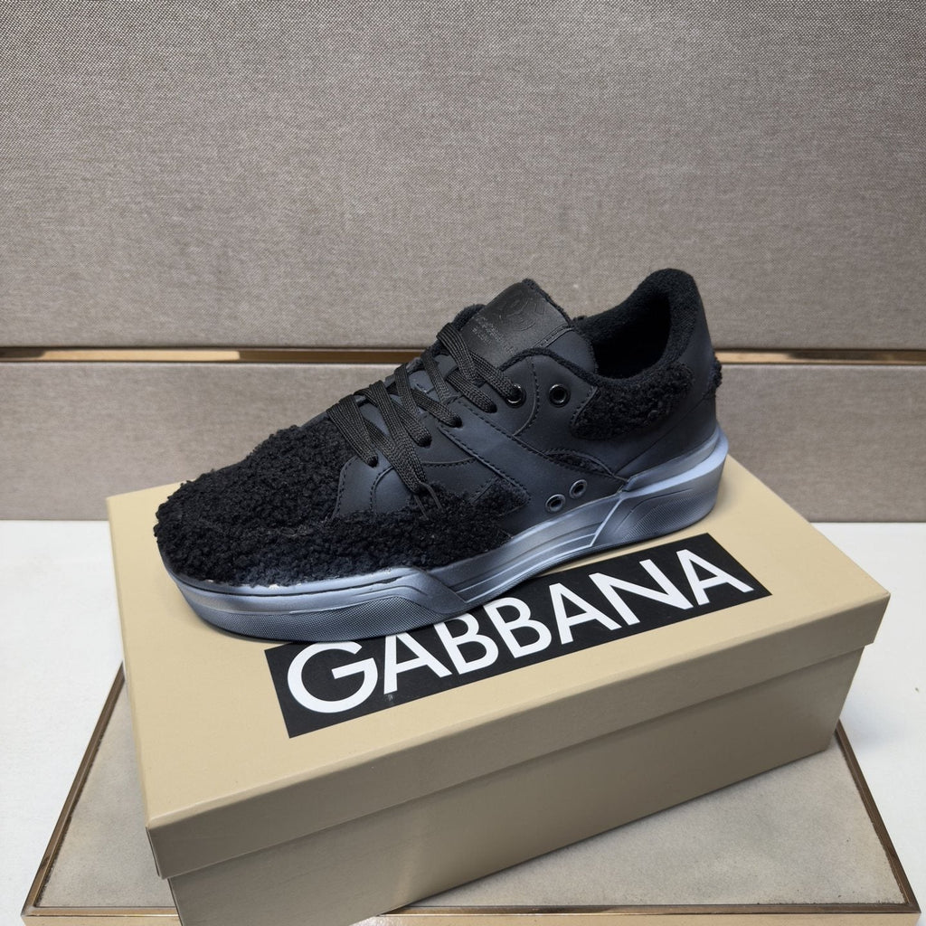 Dolce & Gabbana Black Textured Low-Top Sneakers — side