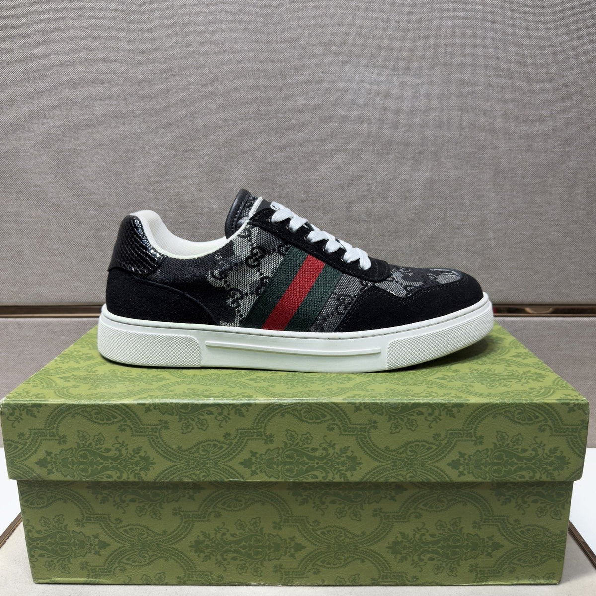 Gucci Green-Red Stripe Sneakers — side