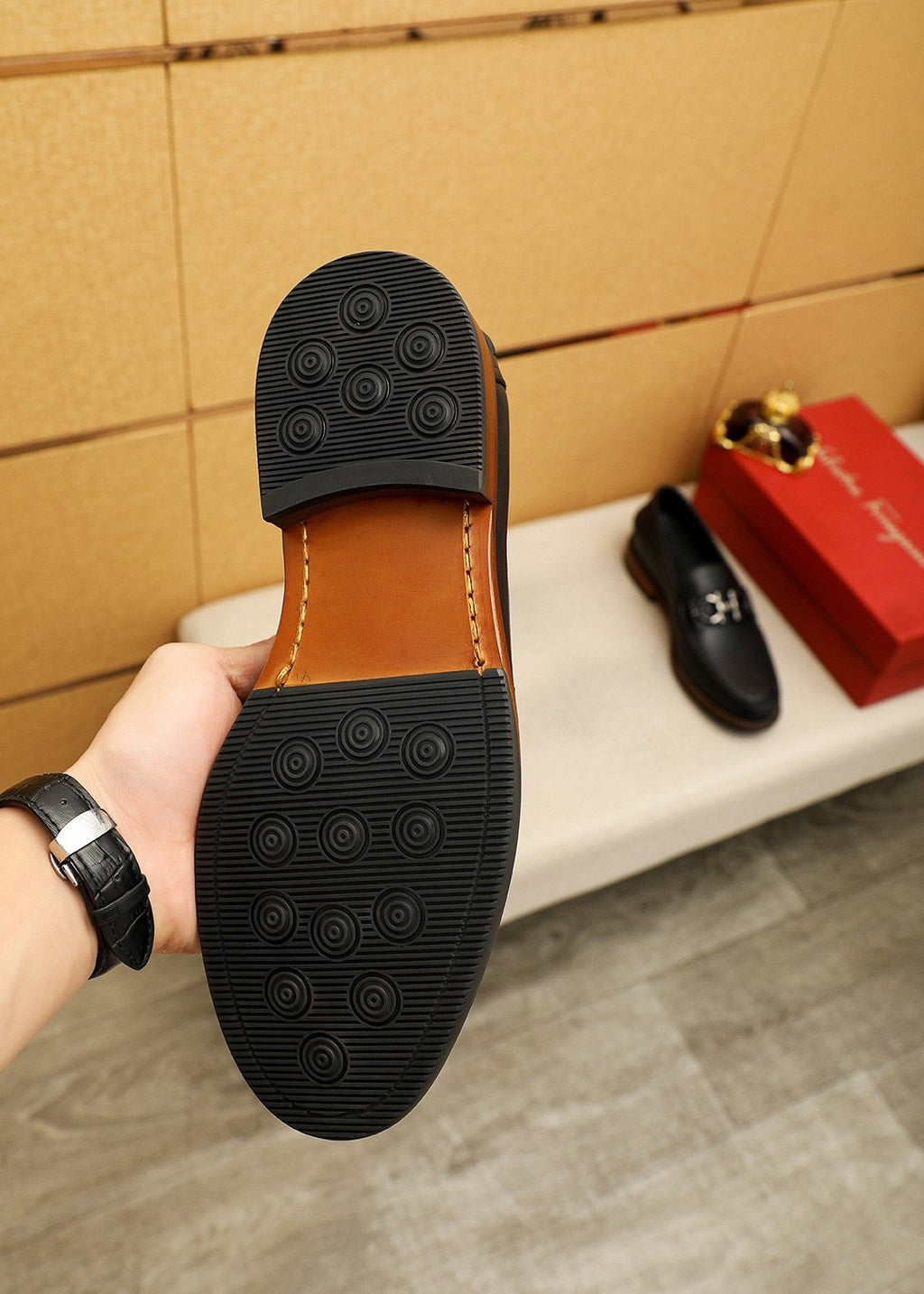 微商相册测试鞋子-Salvatore Ferragamo Leather Bit Loafers — detail