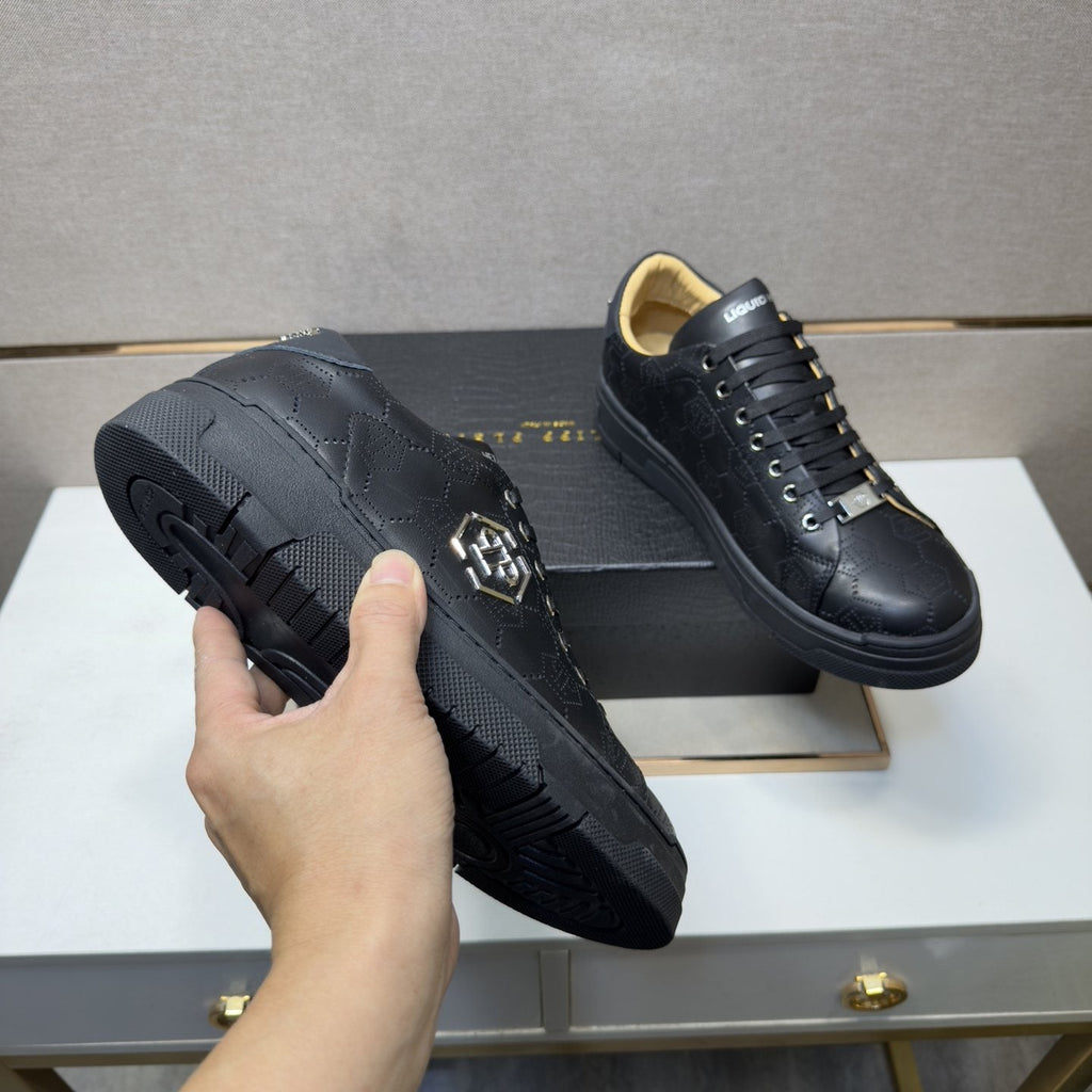 Philipp Plein Textured Low-Top Sneakers — detail