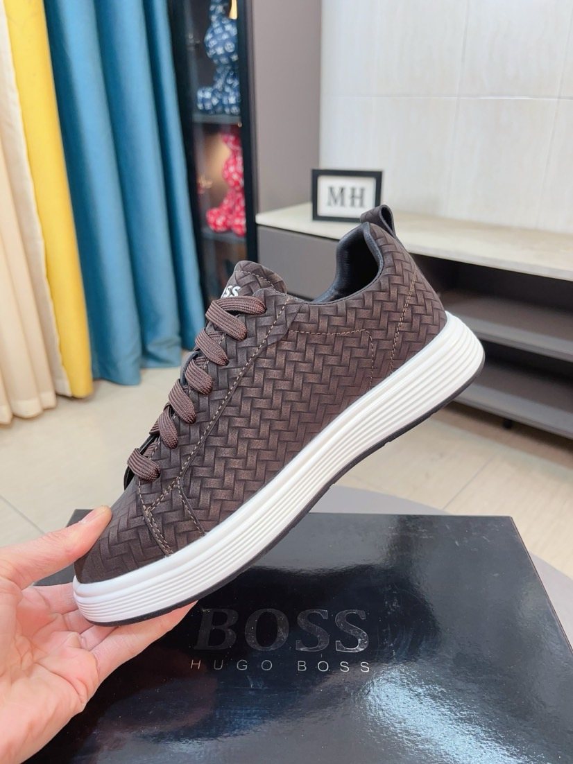 Hugo Boss Textured Low-Top Sneakers — side
