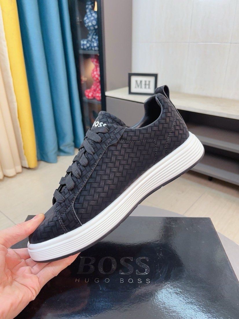 Hugo Boss Textured Low-Top Sneakers — side