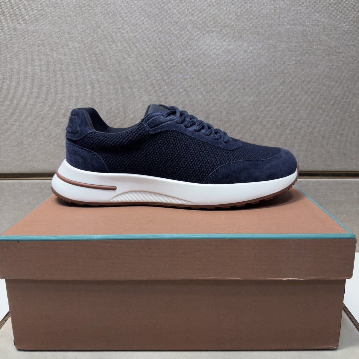Men's Textured Mesh Casual Sneakers — side
