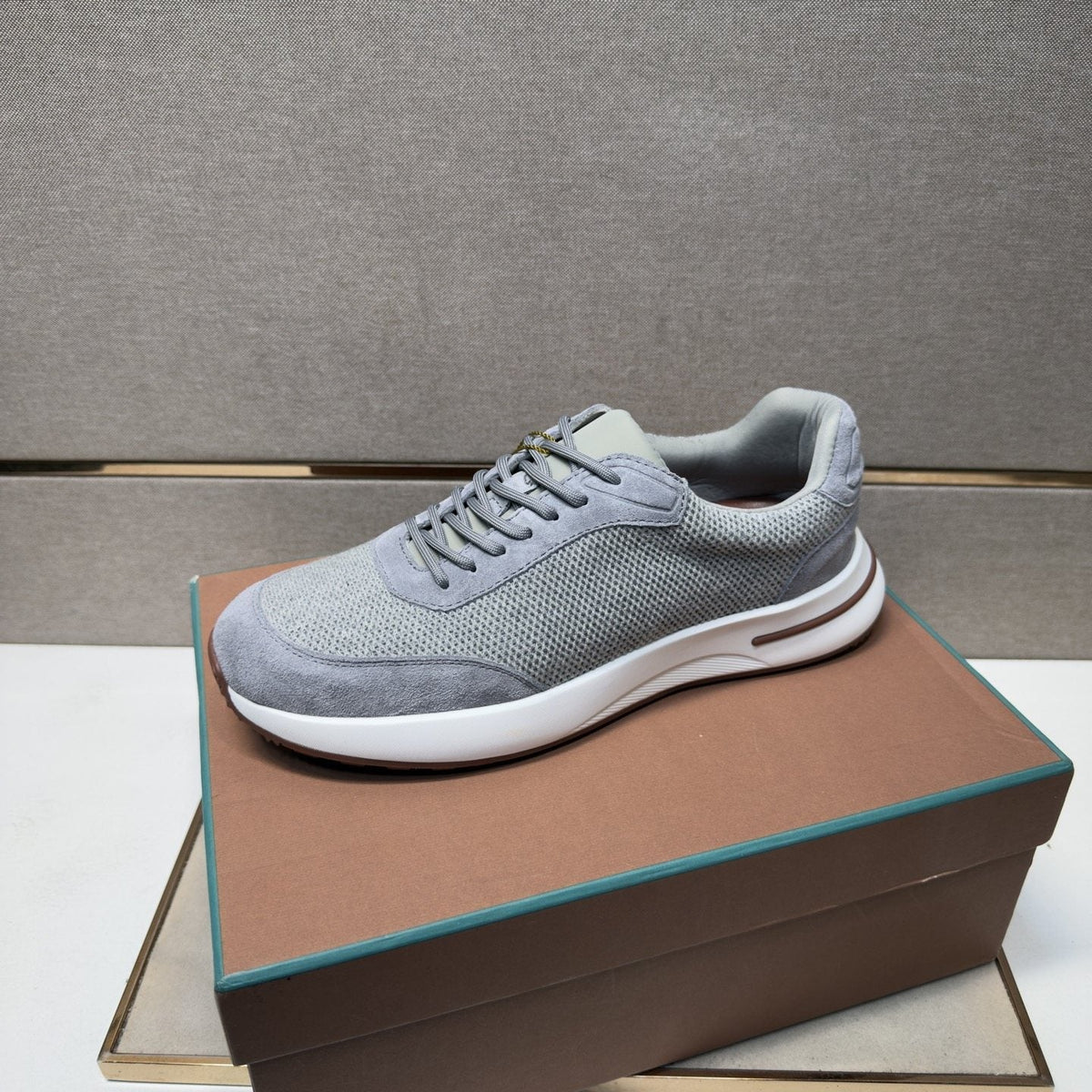 Men's Textured Mesh Casual Sneakers — front
